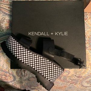 Kendall and Kylie CADY platform sandal